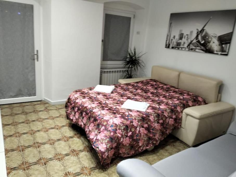 Casa Arcobaleno - Giardino E Parcheggio Gratuito Casa vacanze La Spezia